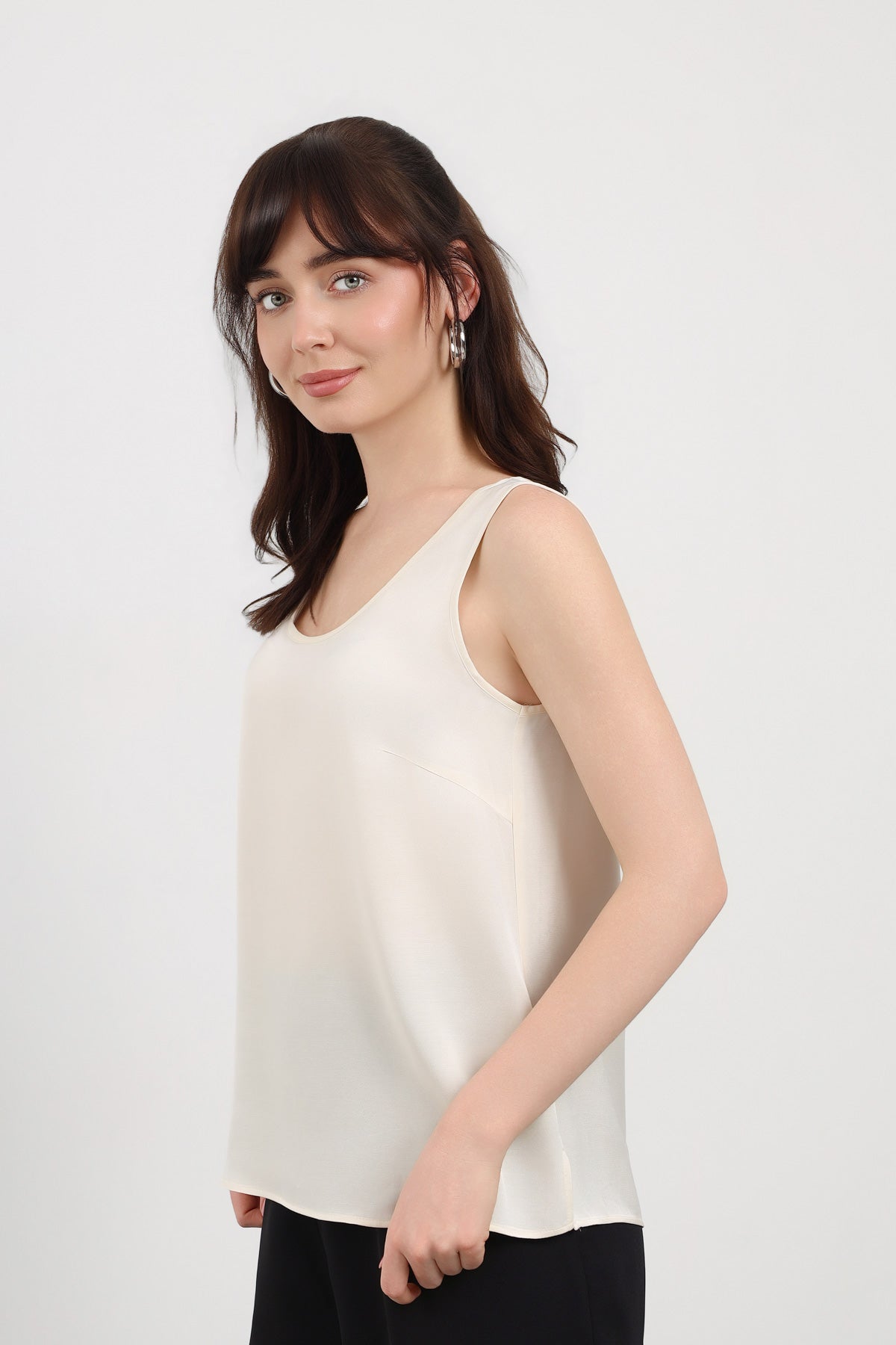 Ekru Askılı Minimal Bluz
