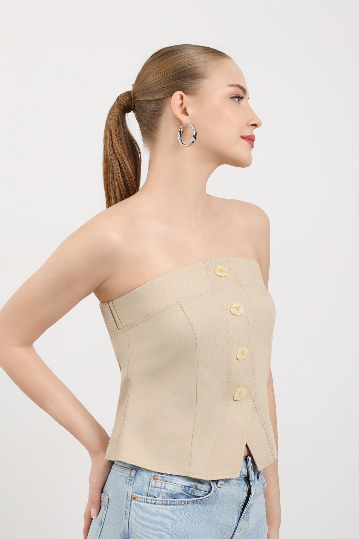 Düğme Detaylı Straplez Bluz