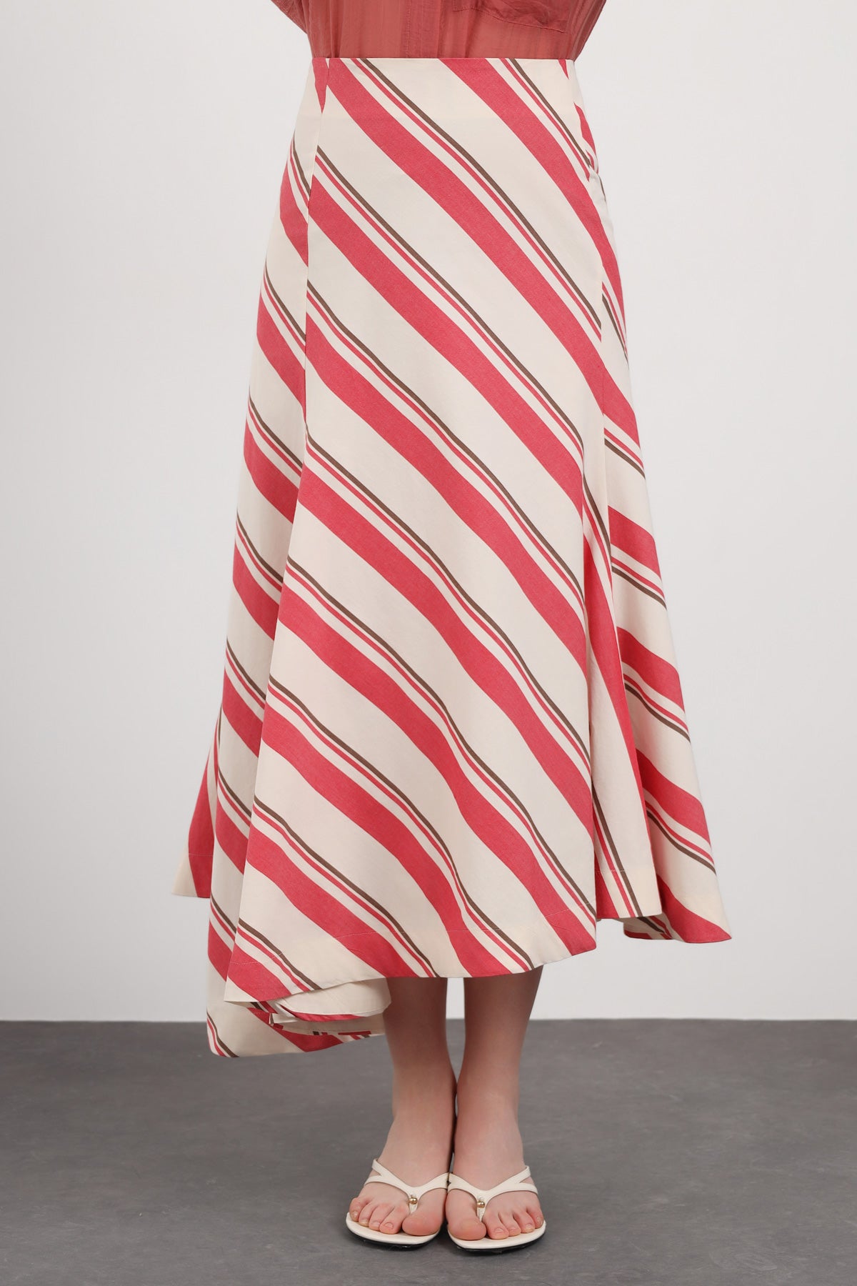 Çizgili Asimetrik Midi Etek