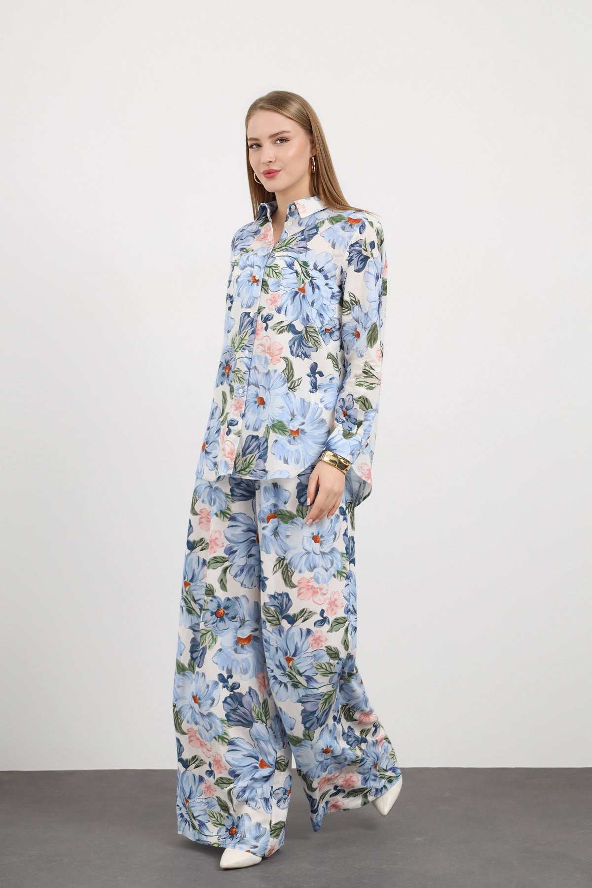 Çiçek Desenli Bol Paça Pantolon