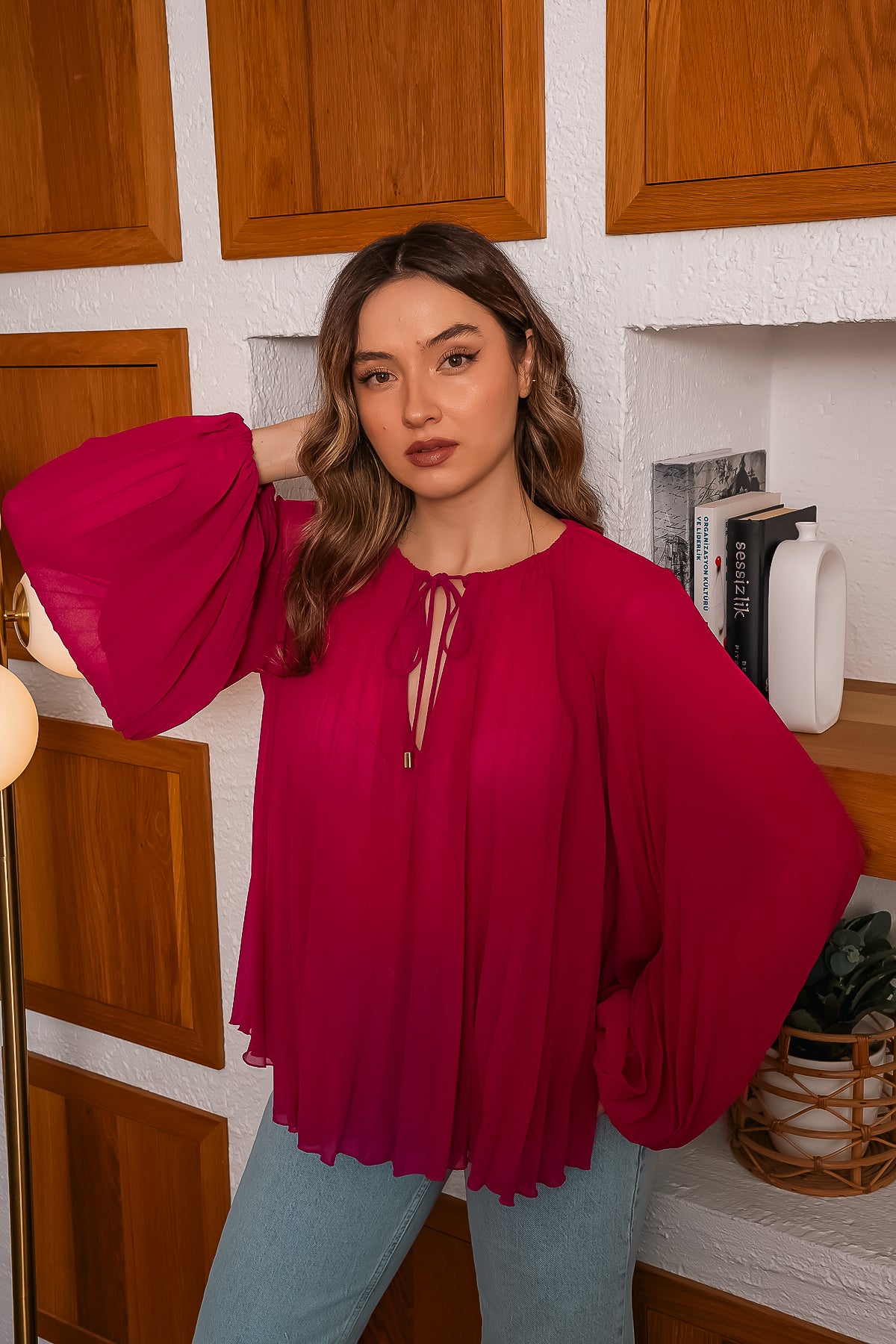 Pileli Bağcıklı Bluz