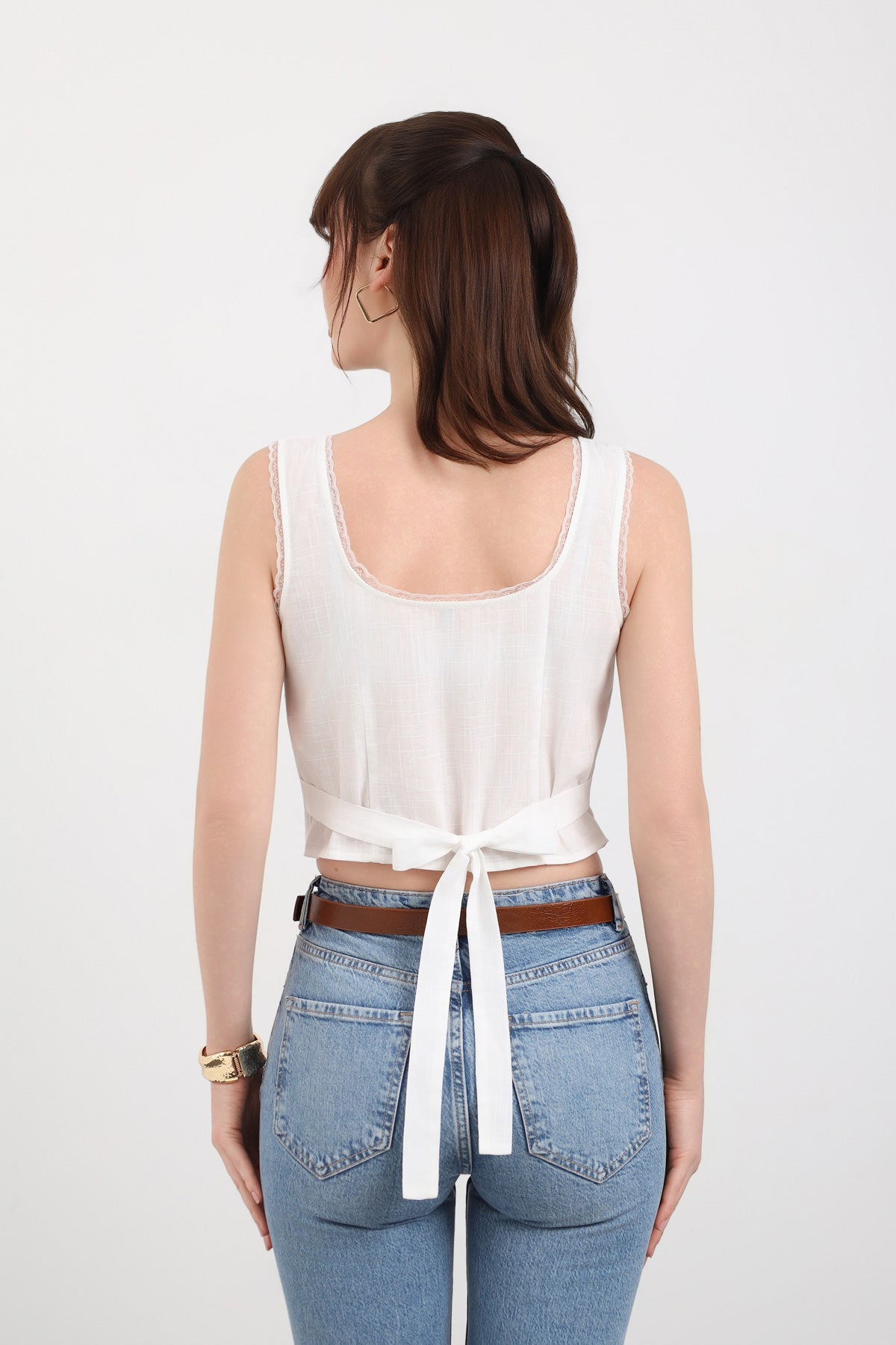 Dantel Detaylı Düğmeli Crop Bluz