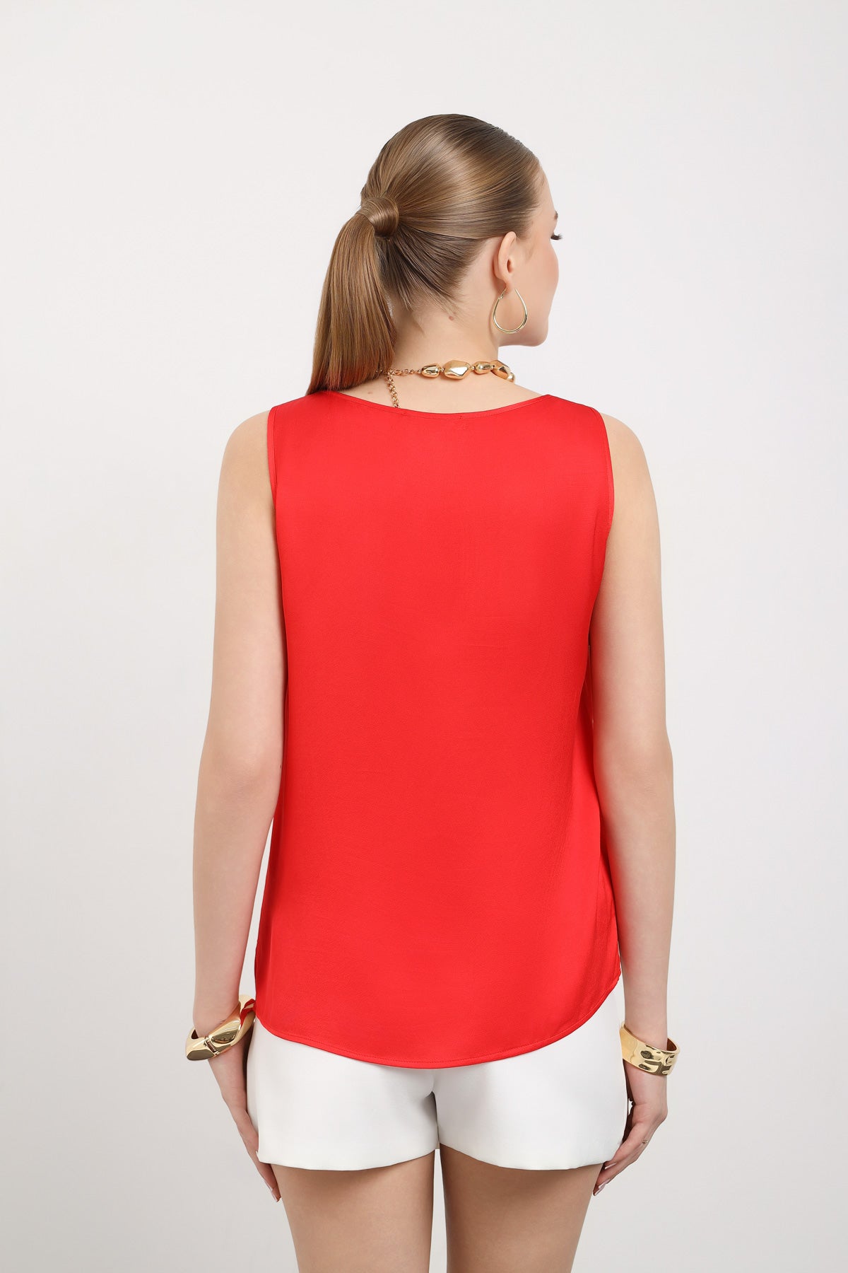 Kırmızı Askılı Minimal Bluz