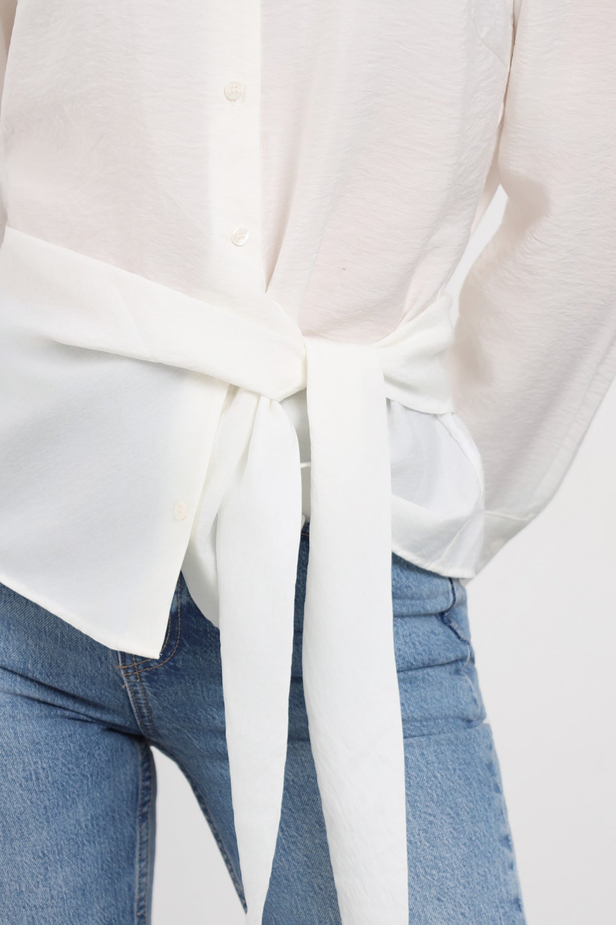 Bağlama Detaylı Şık Kadın Gömlek