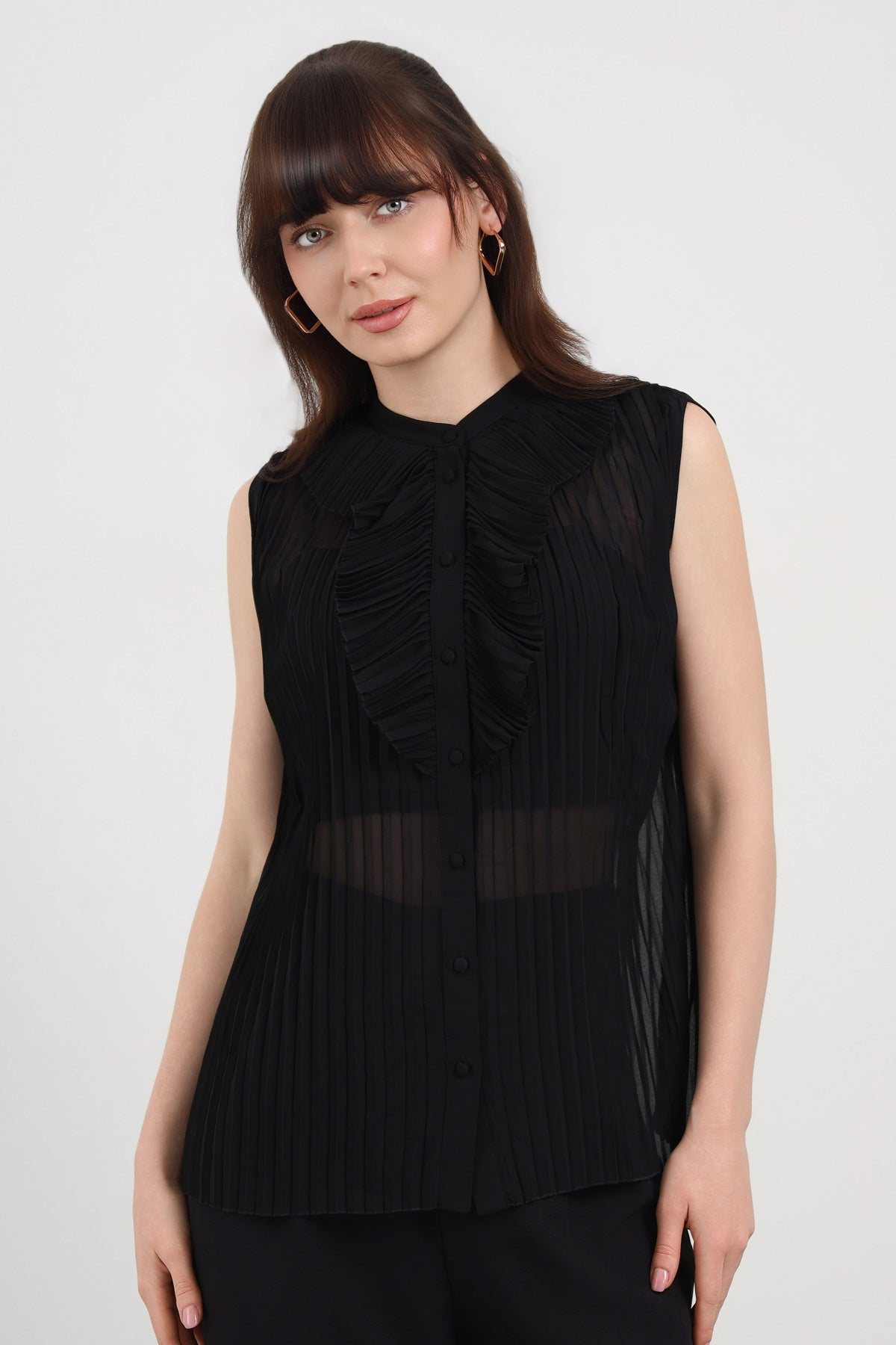 Plise Detaylı Kolsuz Kadın Gömlek