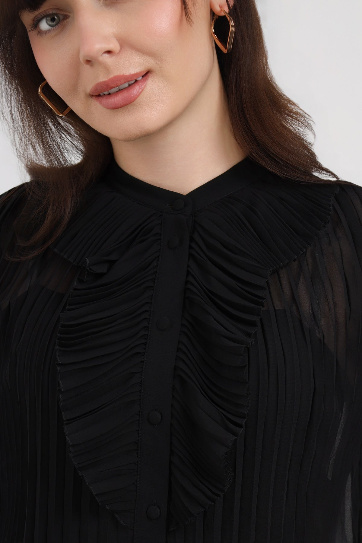 Plise Detaylı Kolsuz Kadın Gömlek