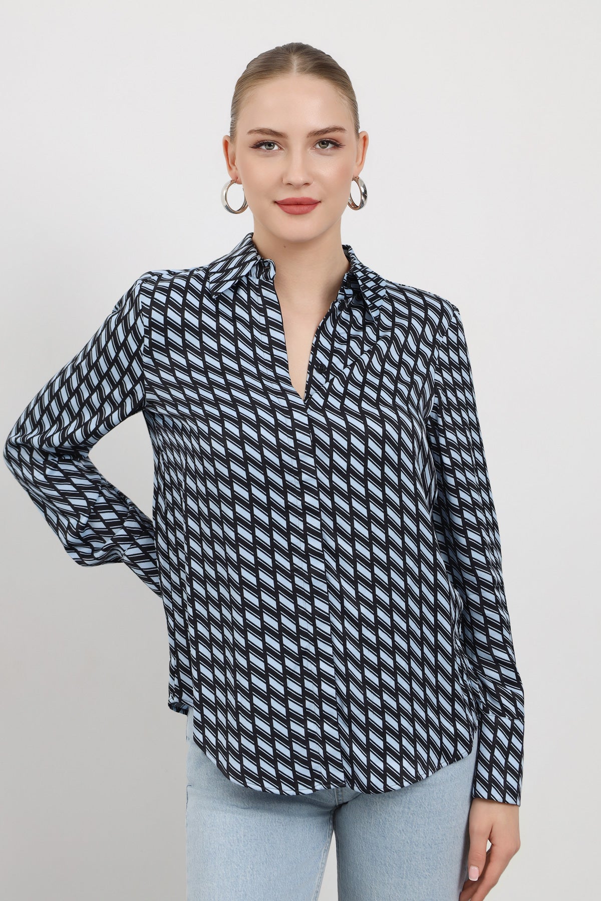 Desenli Kadın Gömlek