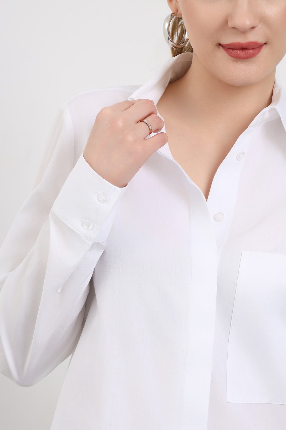 Cep Detaylı Kadın Gömlek