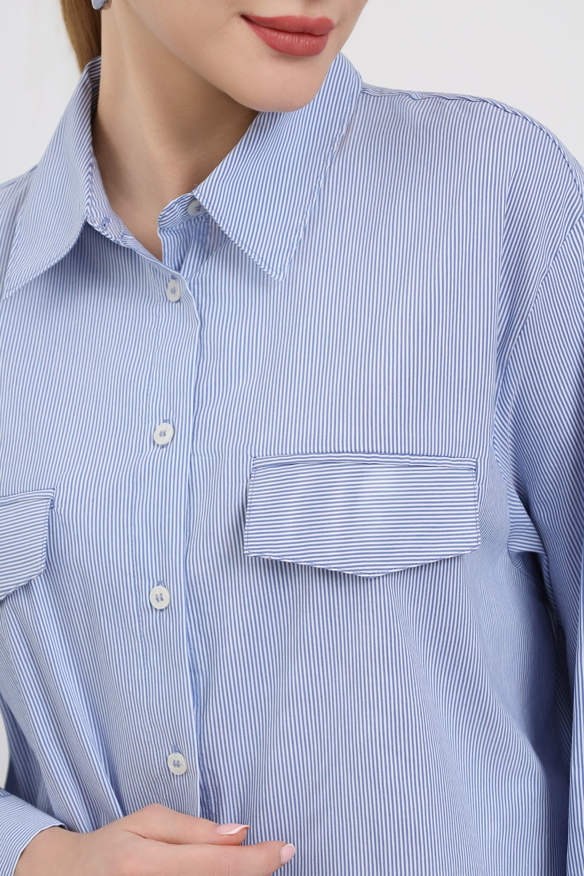 Cep Detaylı Çizgili Oversize Kadın Gömlek