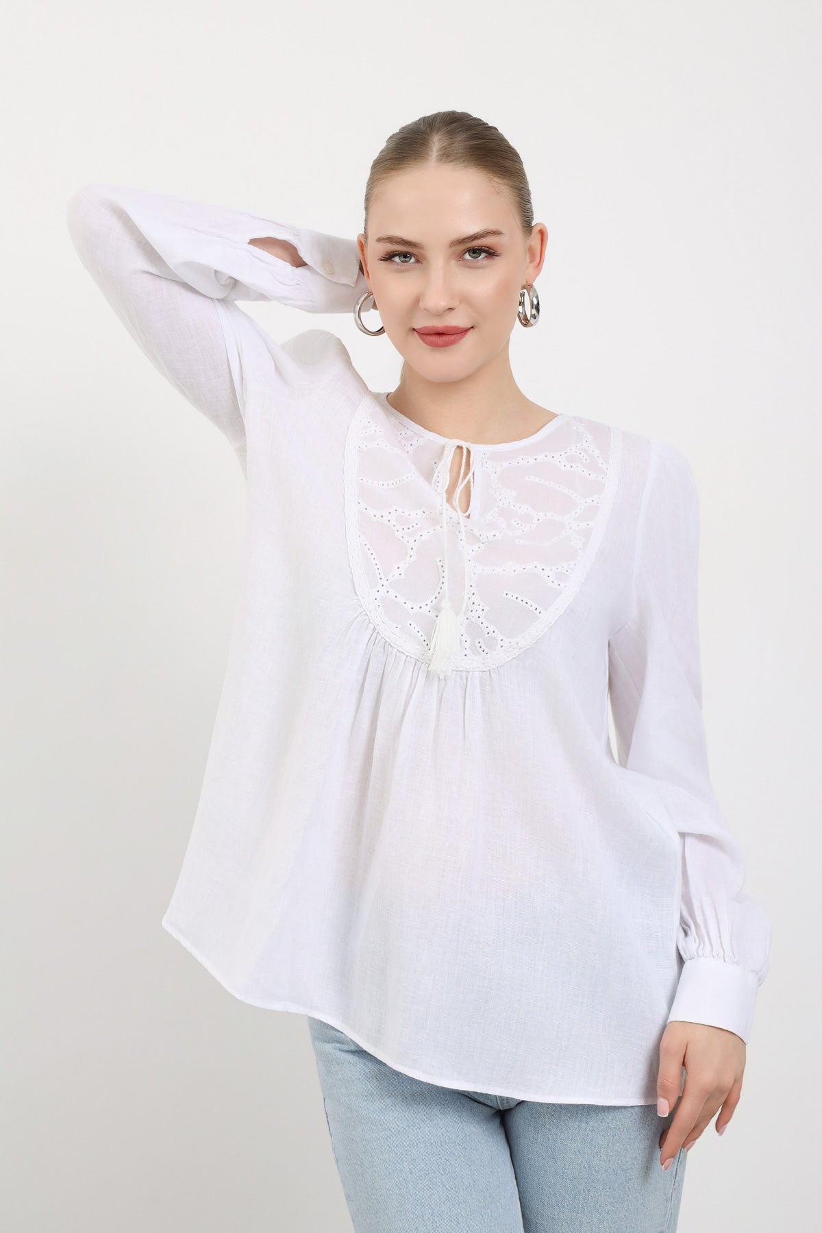 Beyaz İşleme Detaylı Bohem Bluz
