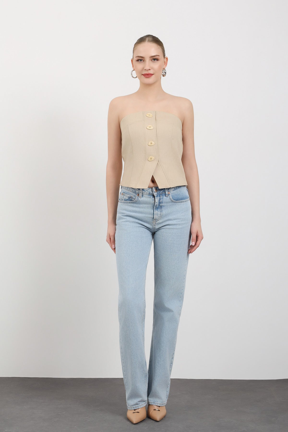 Düğme Detaylı Straplez Bluz