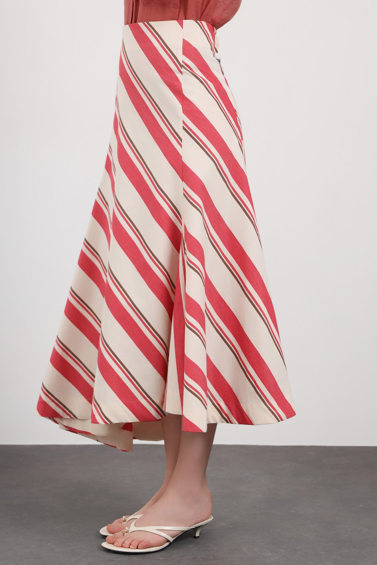 Çizgili Asimetrik Midi Etek