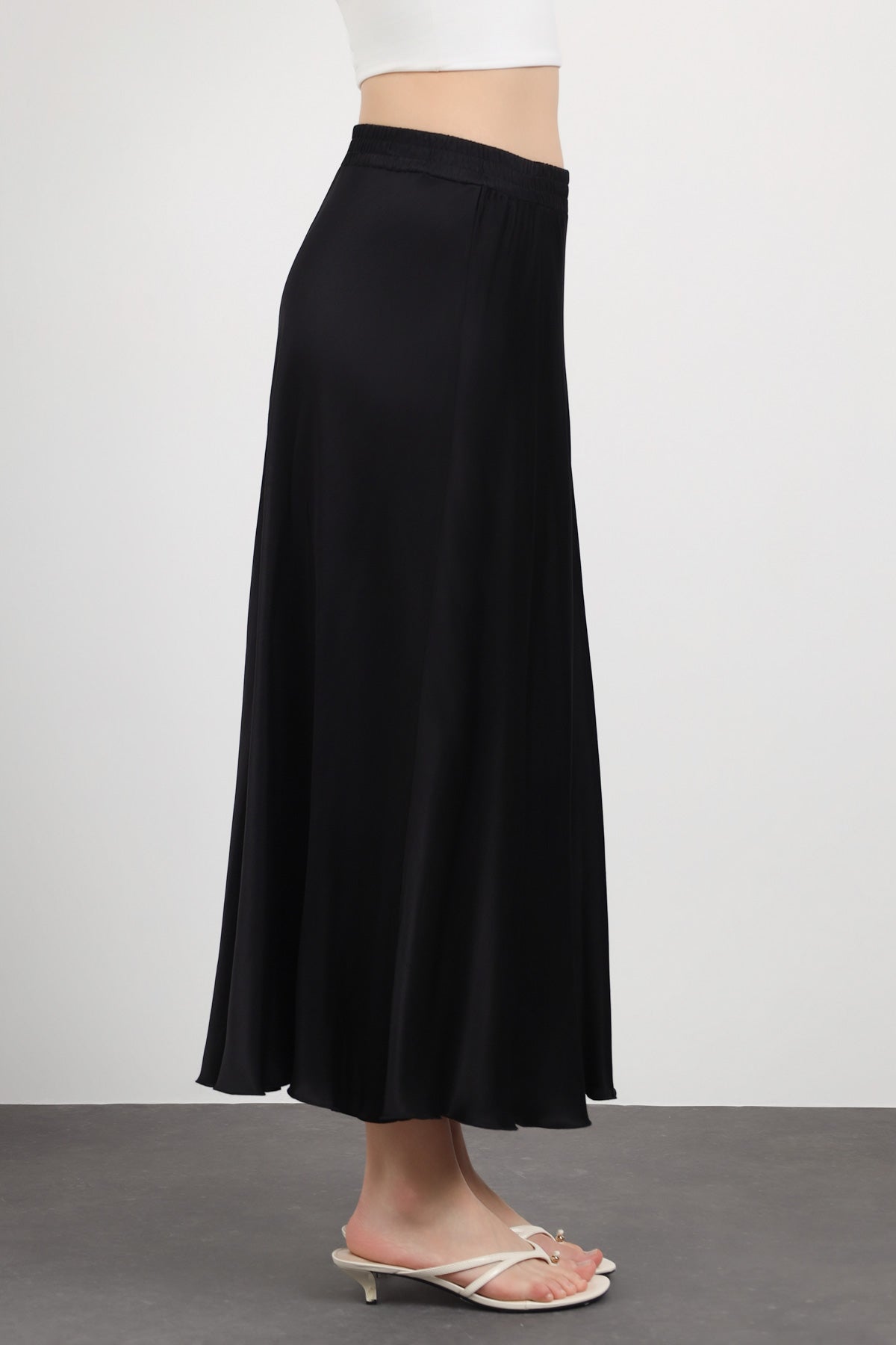 Saten Uzun Etek