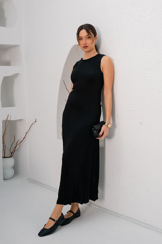 Sırt Bağlama Detaylı Saten Elbise