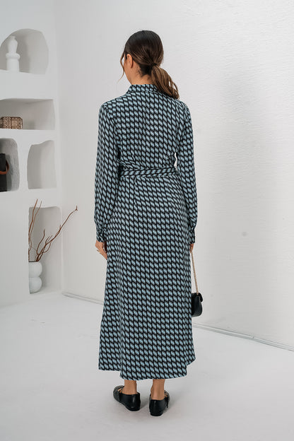 Desenli Kemer Detaylı Gömlek Elbise